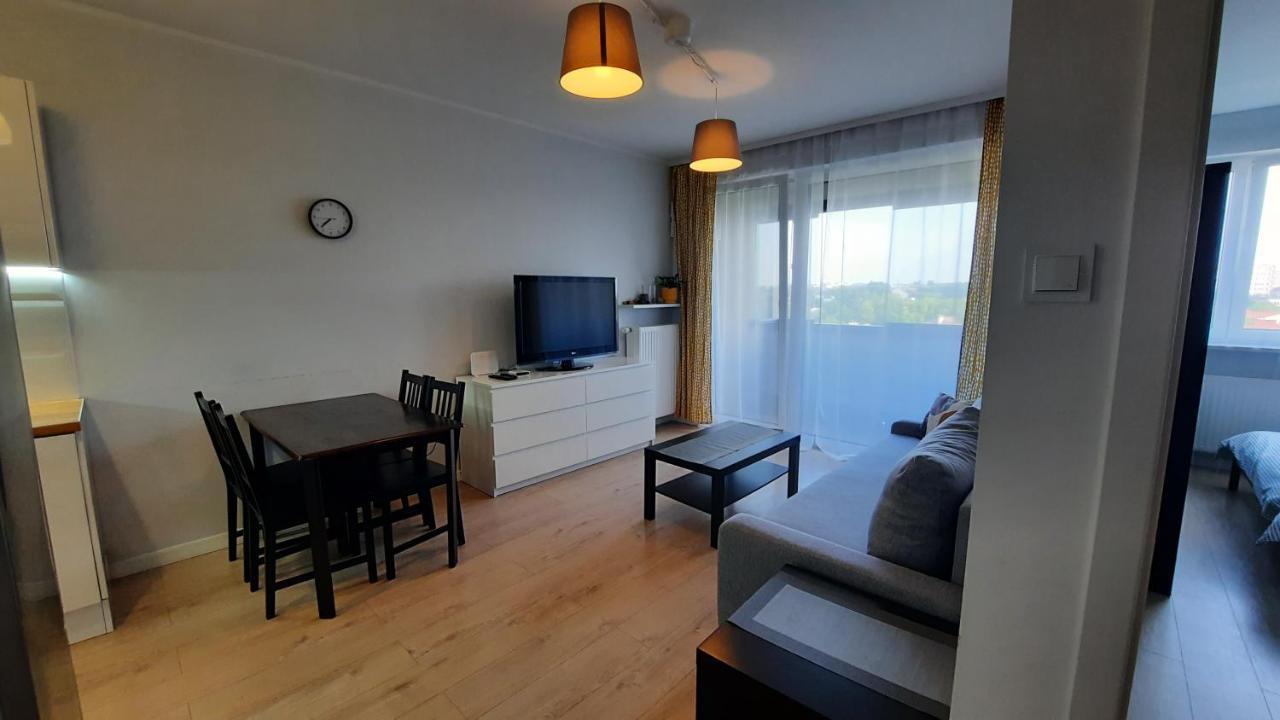 Ursa - Wygodny Apartament I Bezplatny Parking Na Miejscu Apartamento Varsóvia Exterior foto