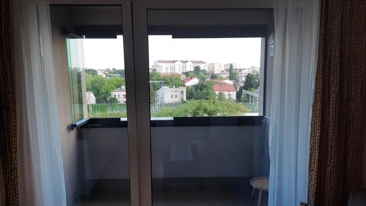 Ursa - Wygodny Apartament I Bezplatny Parking Na Miejscu Apartamento Varsóvia Exterior foto